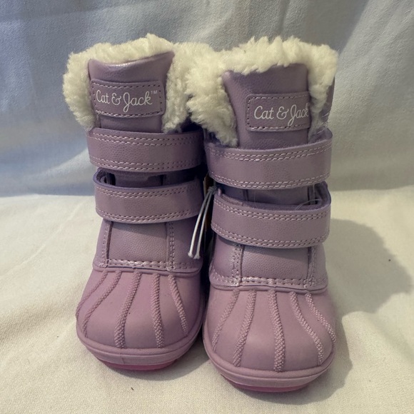 Cat & Jack Other - NWT Cat & Jack Iredescent Pink Snow Boots with Faux Fur Trim Sz 6T
